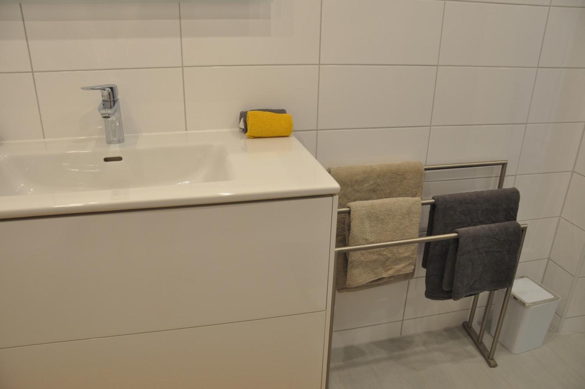2-Zimmer Wohnung Mit Terrasse, Fernblick, Natur, Ruhig - Marburg Ngoại thất bức ảnh